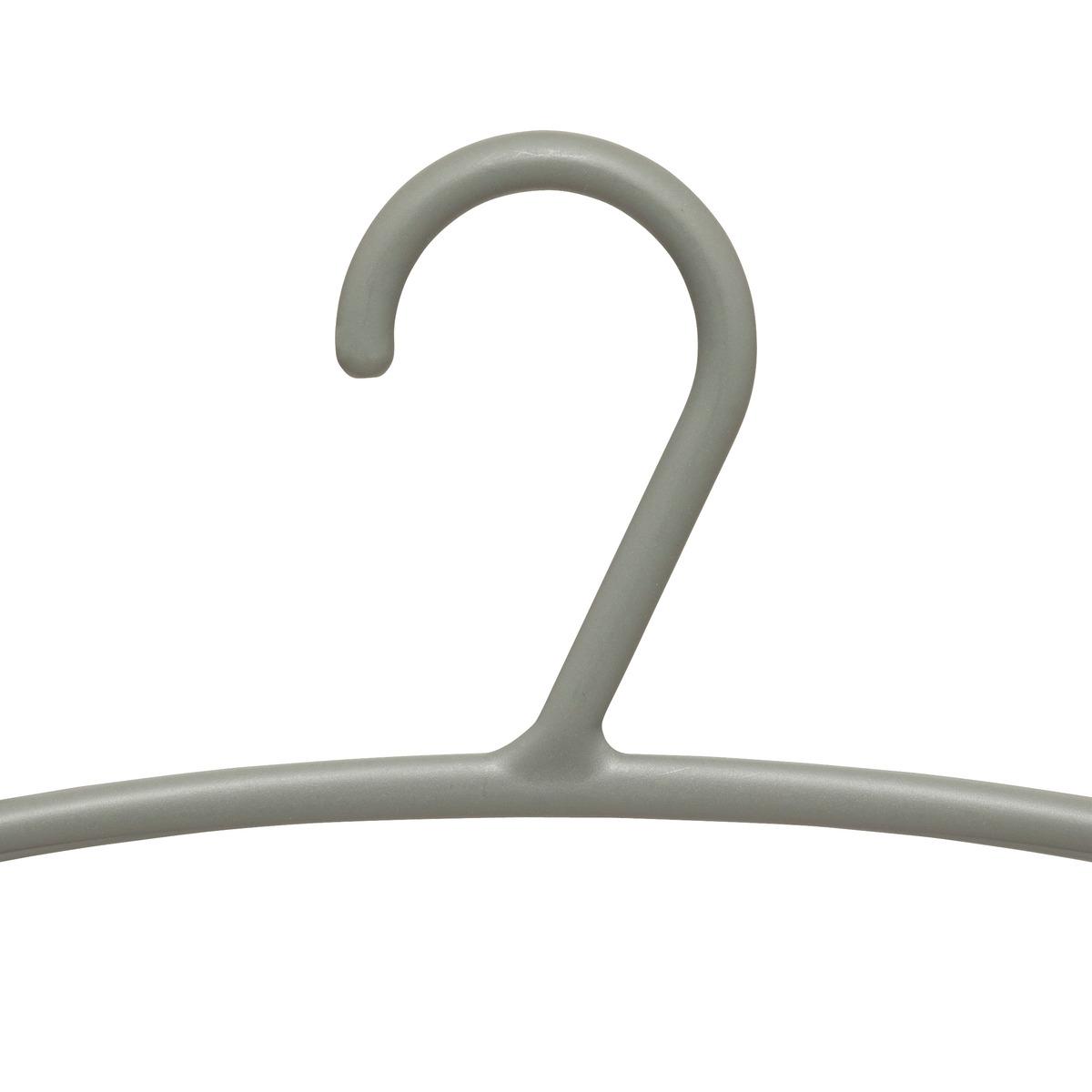 Set of 8 Hang Up hangers
